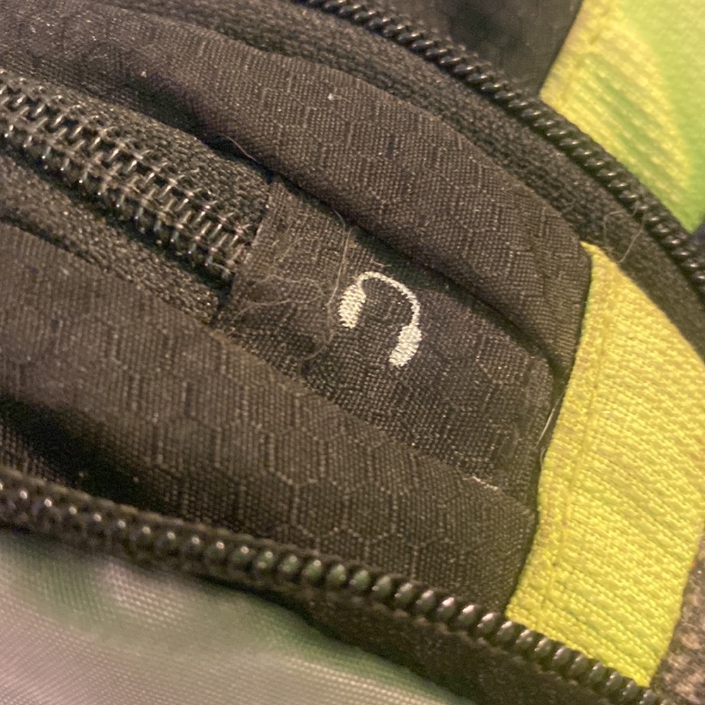 High Sierra Black and Green Backpack - Picture 6 of 12